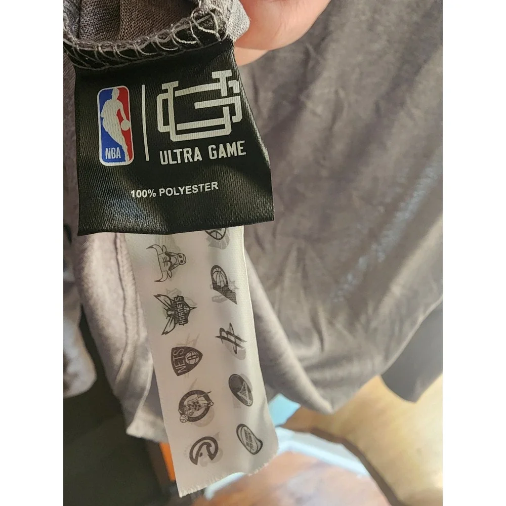 official NBA Detroit Pistons Basketball Long Sleeve 1/4 Zip Shirt Mens S Gray S